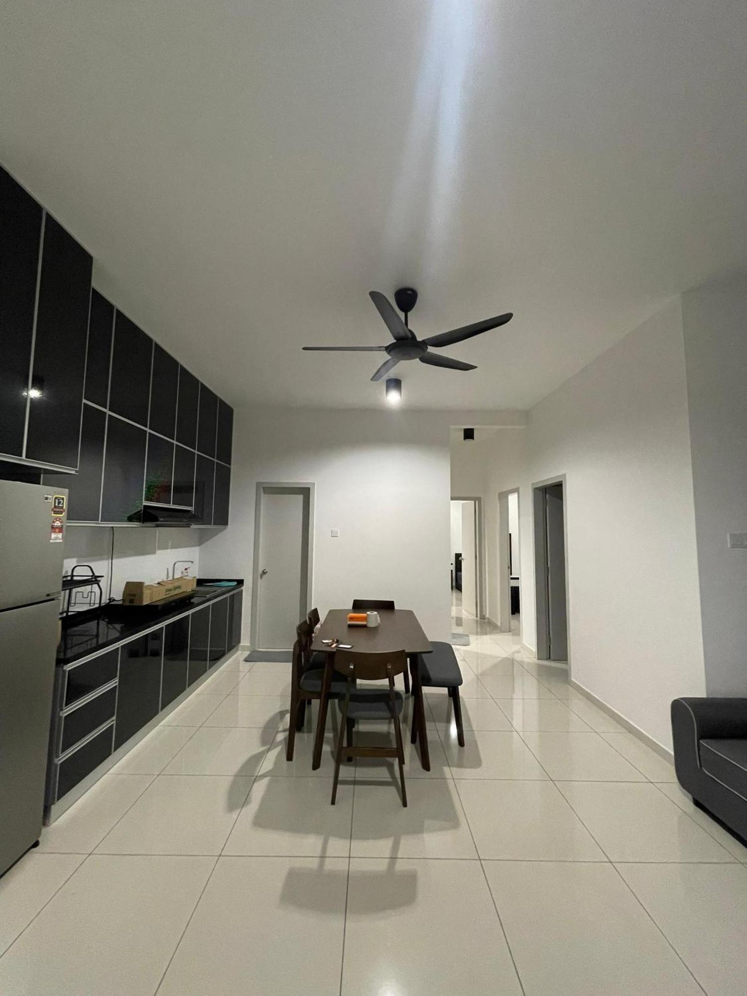 The Horizon 3br Orchid - By Goswell Apartment *